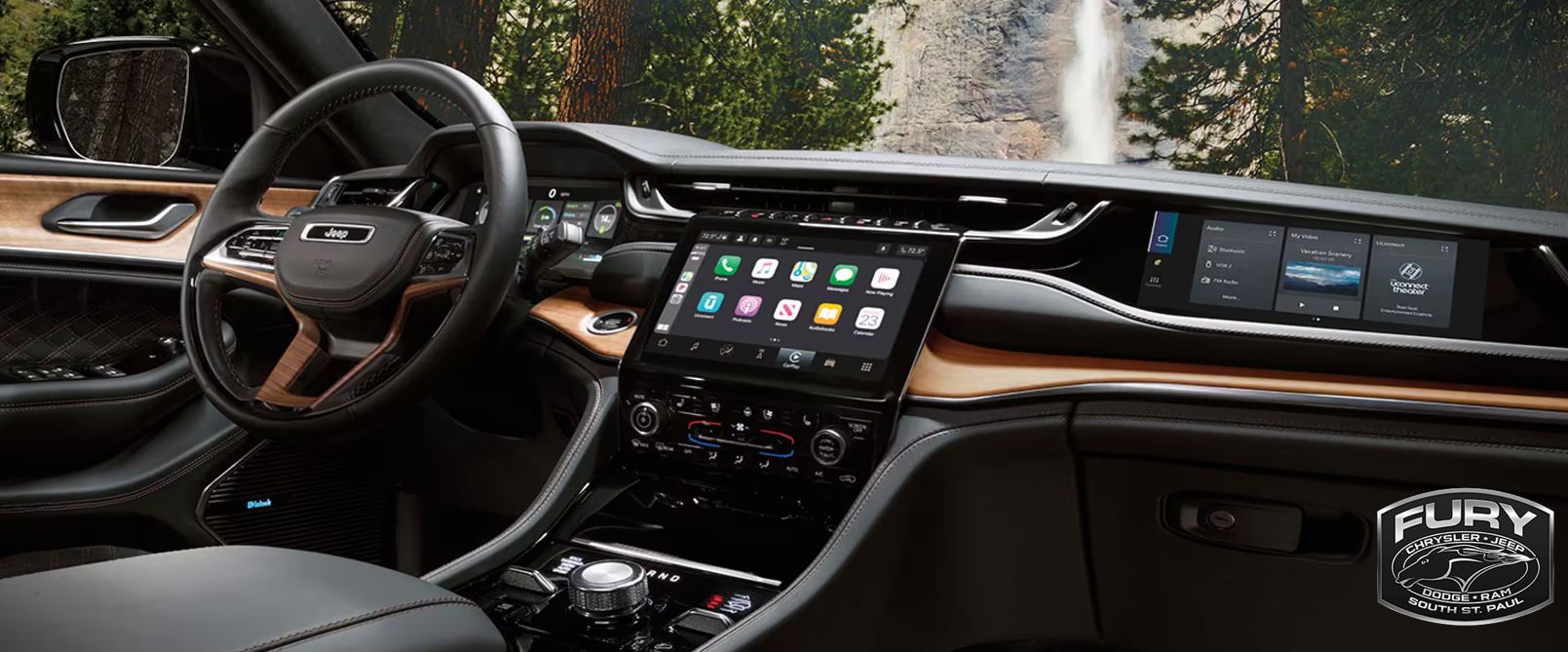 The 2025 Jeep Grand Cherokee Offers Advanced Technology for Seamless Urban Navigation in Minneapolis, MN.